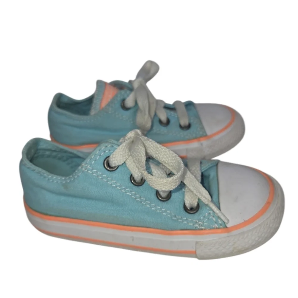 Converse Chuck Taylor All Star Child's Low Top Aqua Canvas Sneaker Size 7